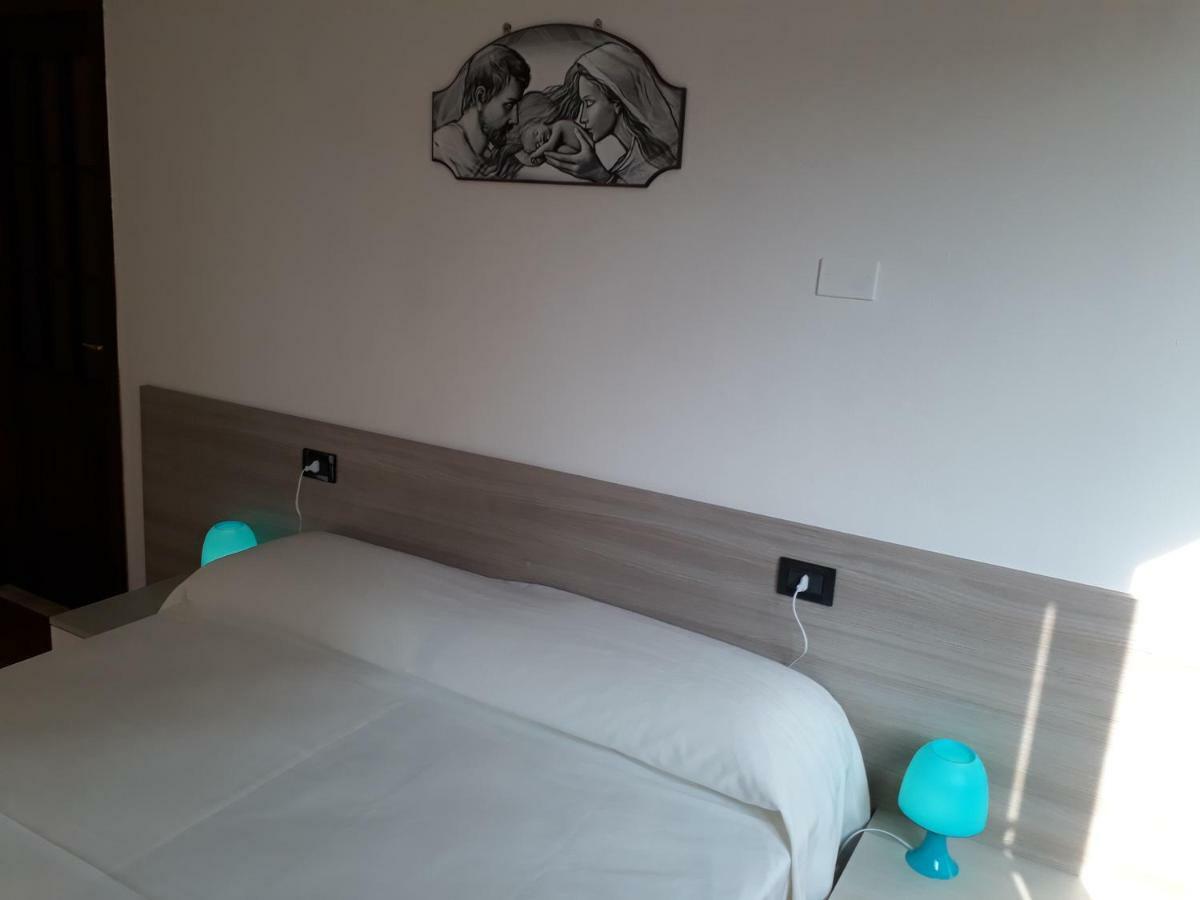 Appartamento Trieste Marone Exterior foto